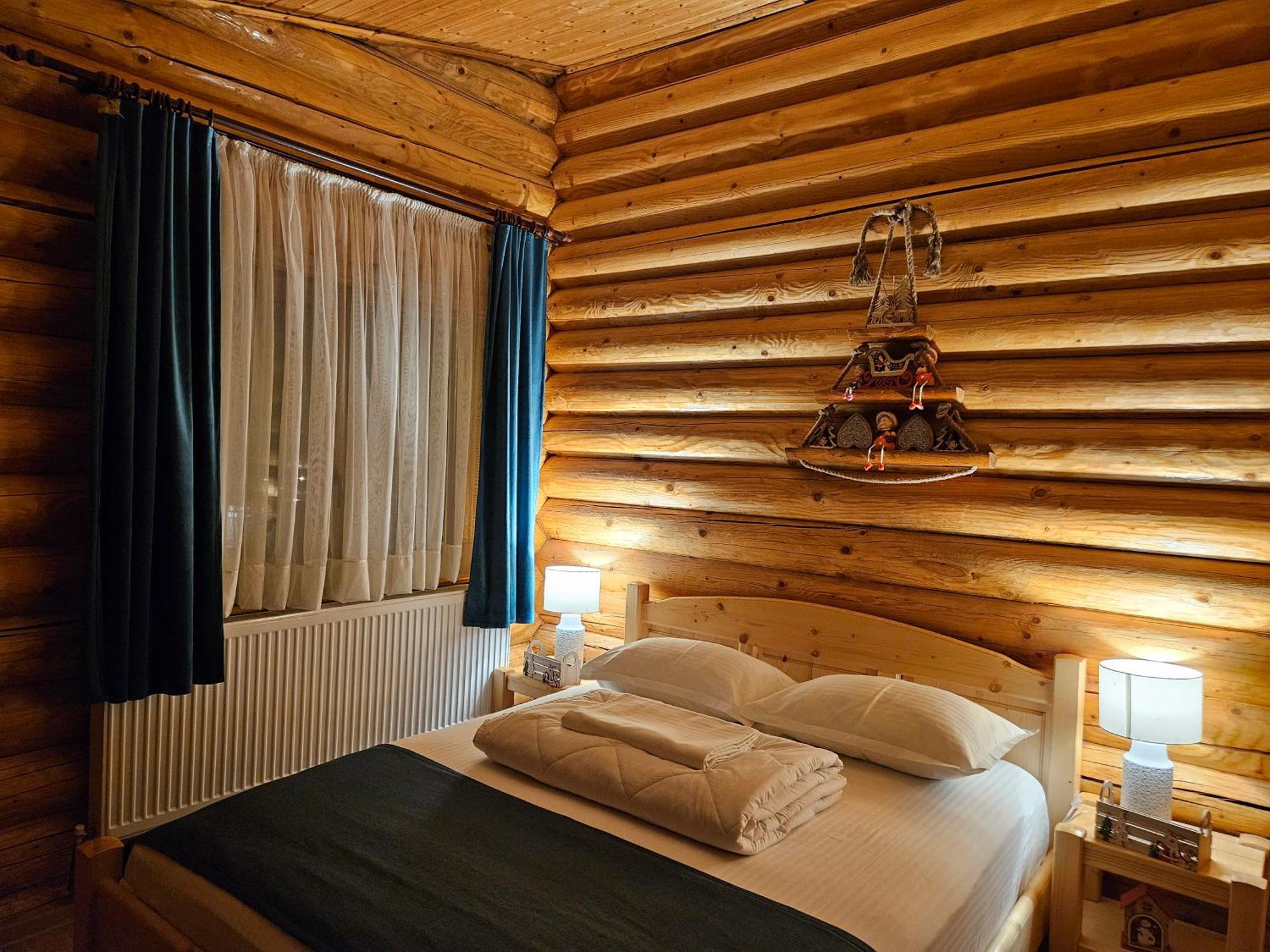 Cabana Alesia, Relaxare La Poalele Raraului Campulung Moldovenesc Exterior photo