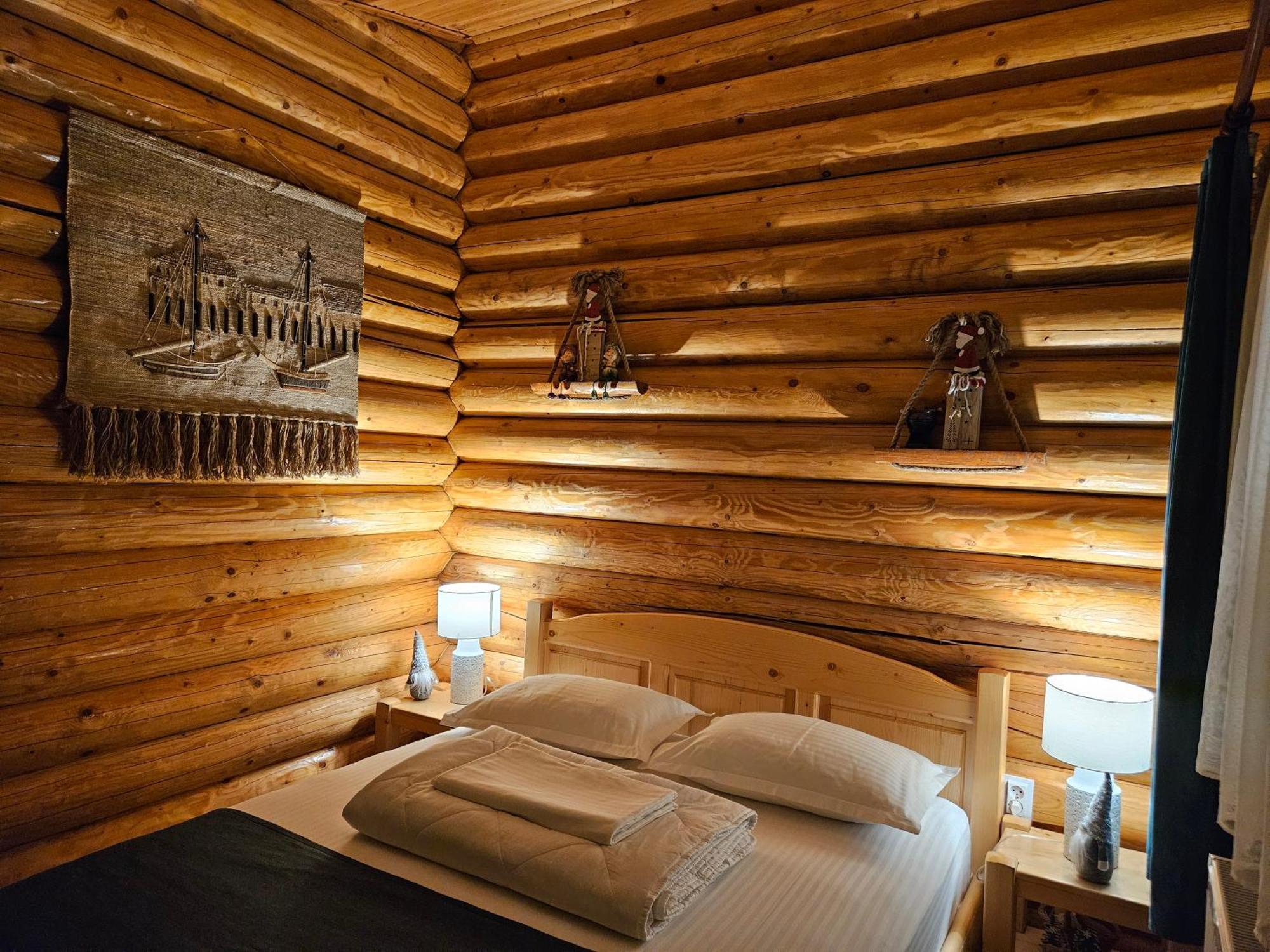 Cabana Alesia, Relaxare La Poalele Raraului Campulung Moldovenesc Exterior photo